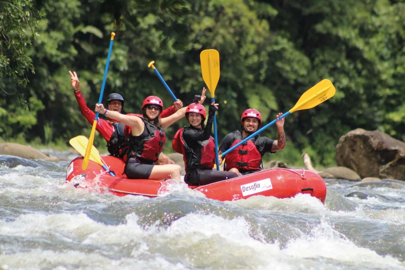 WHITEWATER RAFTING 3/4